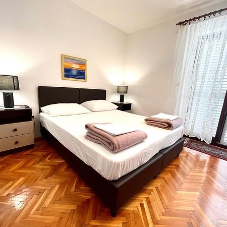 Apartmani Antonia Novalja Exterior foto