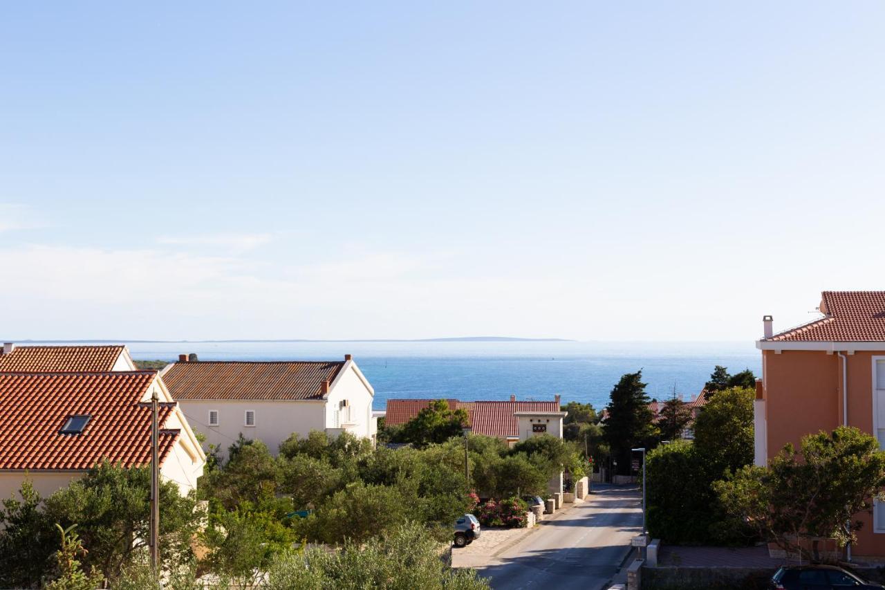 Apartmani Antonia Novalja Exterior foto