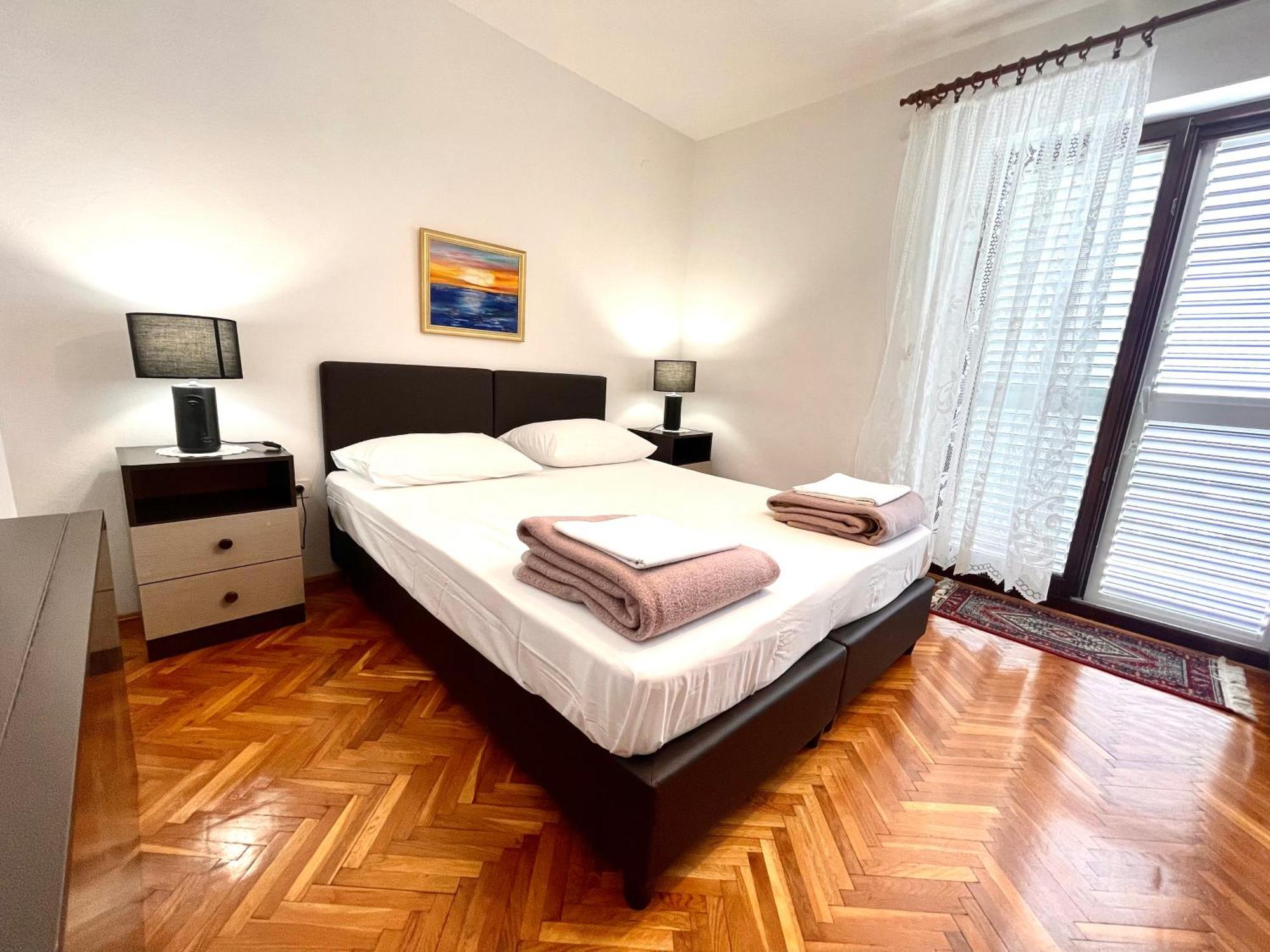Apartmani Antonia Novalja Exterior foto